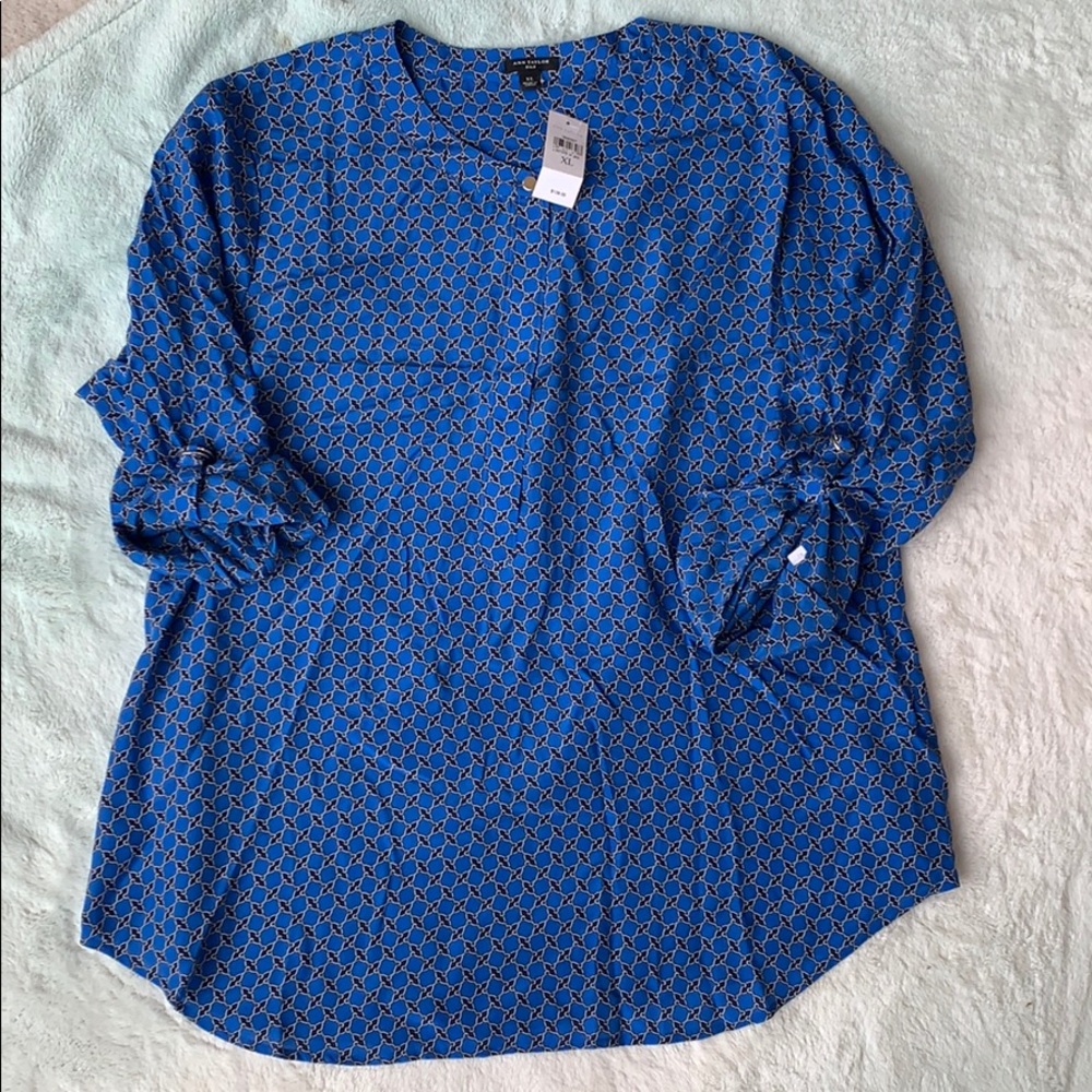 Chain blouse
